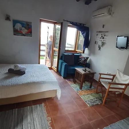 Analipsi Sea View Pouríon